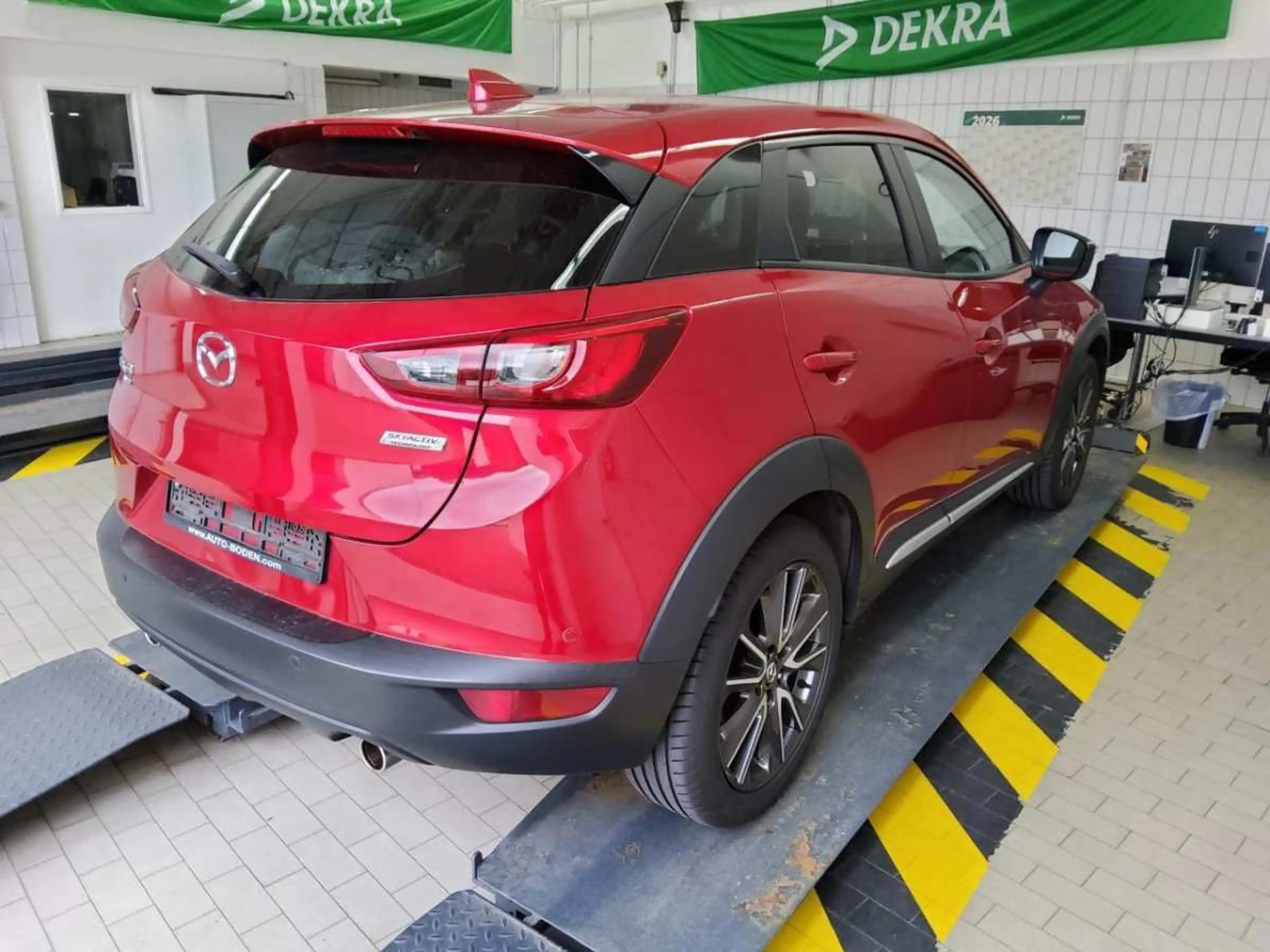 Mazda CX-3 Sports-Line AWD **1.HAND/NAVI/SHZ/DAB** — photo 4