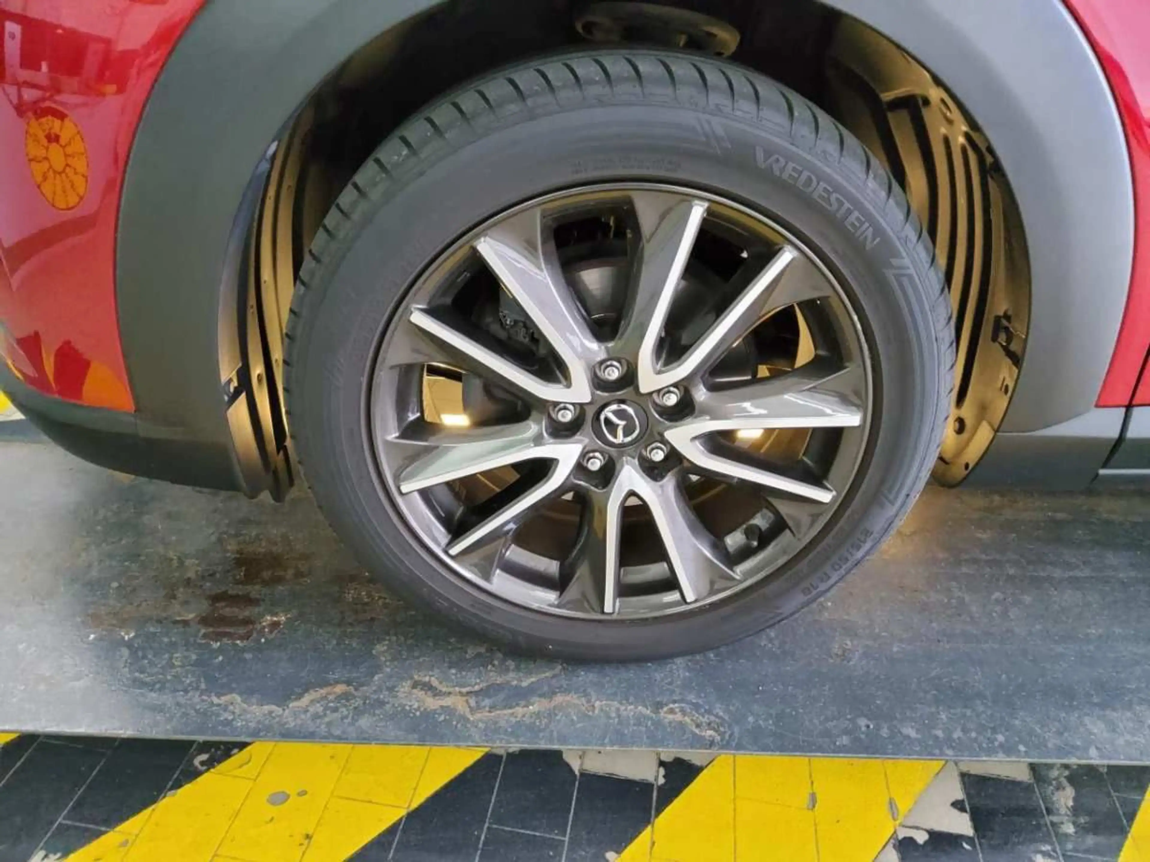 Mazda CX-3 Sports-Line AWD **1.HAND/NAVI/SHZ/DAB** — photo 2