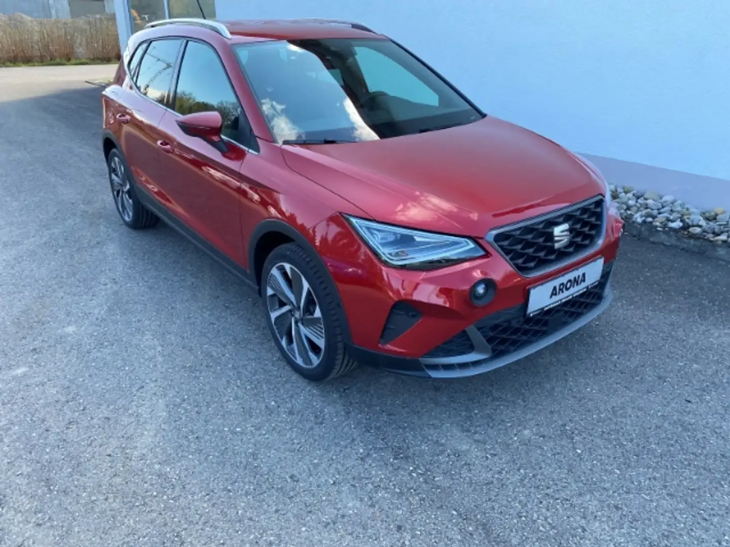 SEAT Arona FR 1.0 TSI Navi Leder Digi Cockpit LED ACC Full Li Rouge - 1