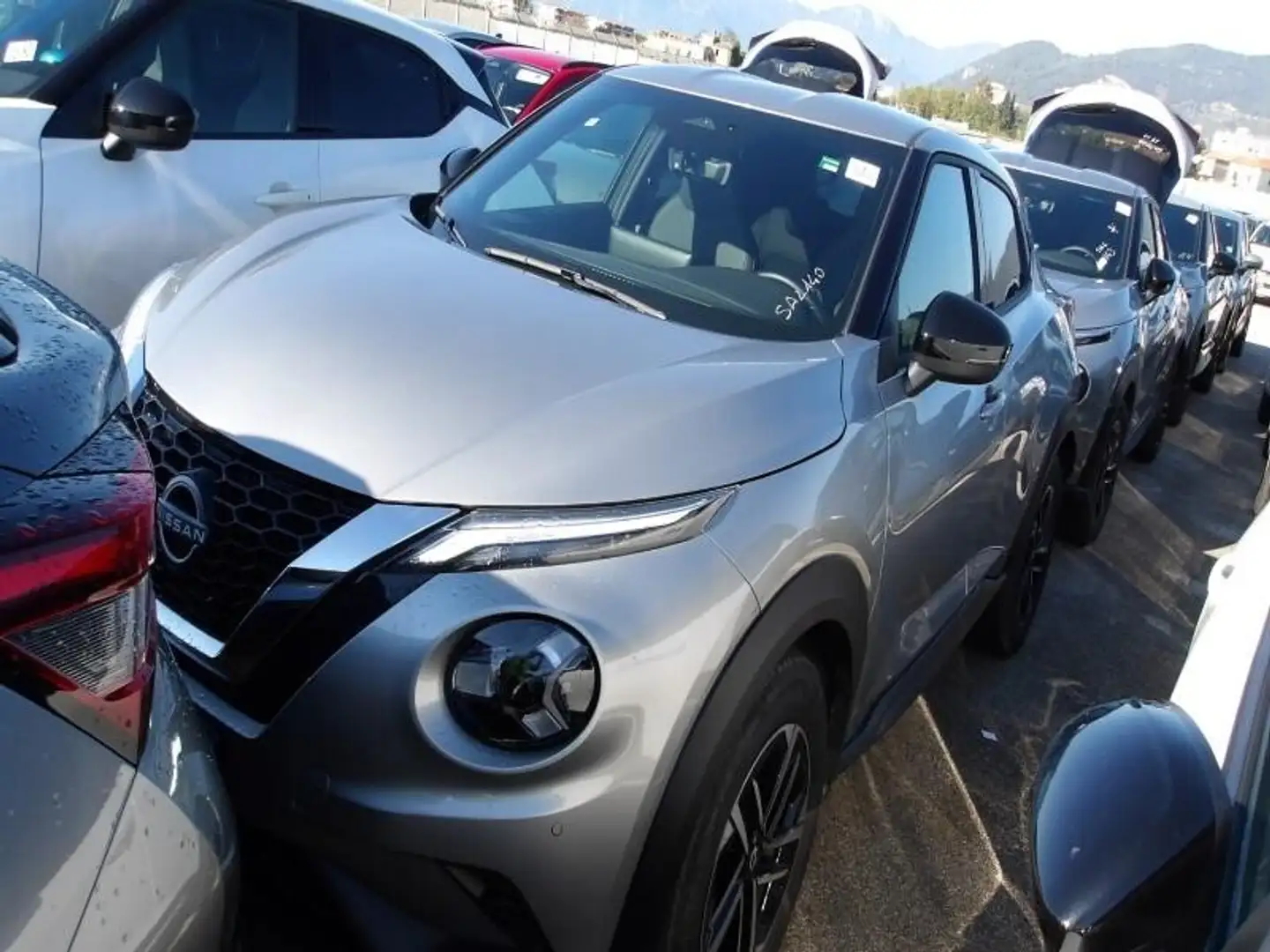 Nissan Juke NISSAN JUKE 1.0 DIG-T 114CV DCT N-CONNECTA ( MIRRO Argent - 2