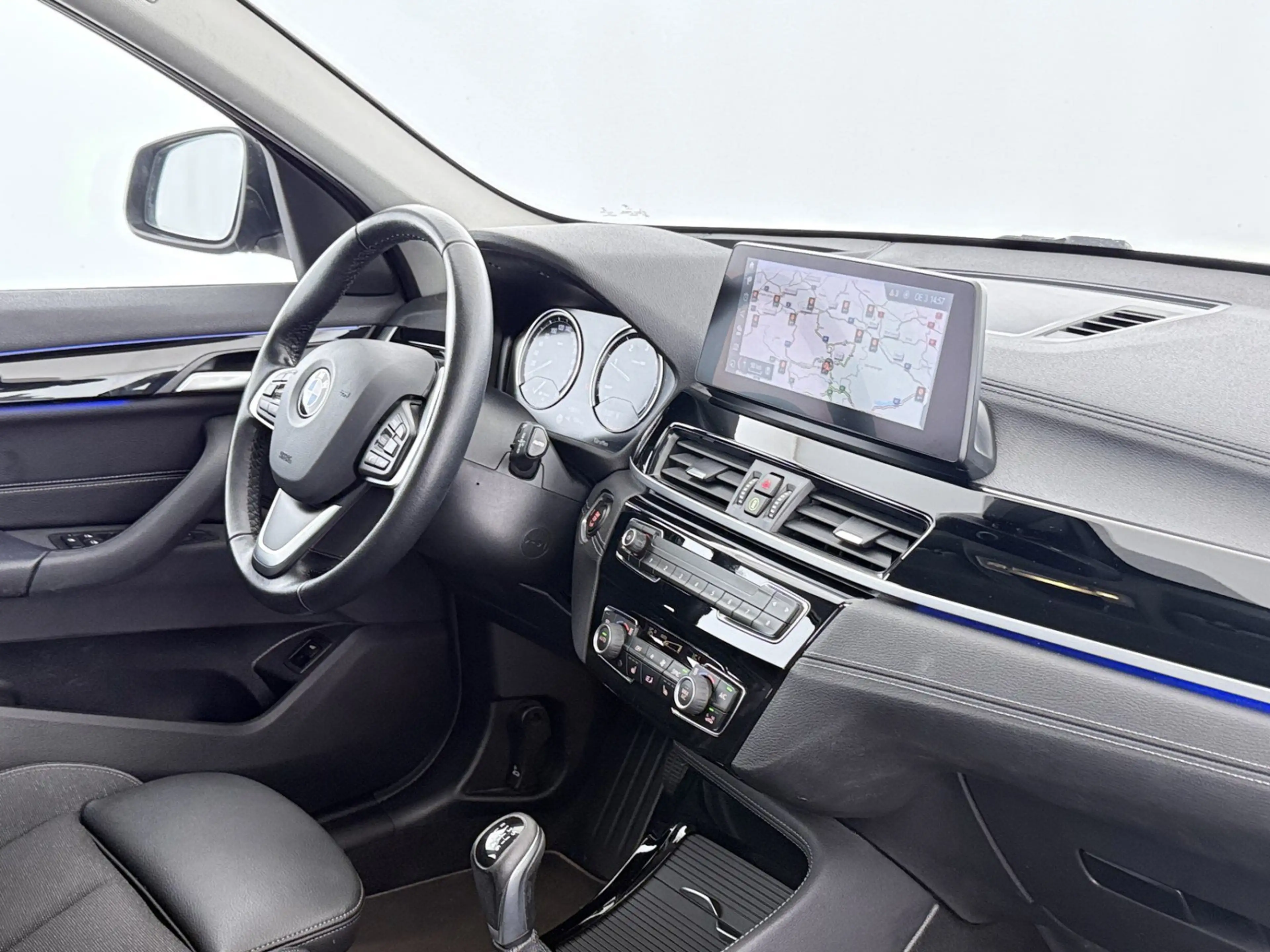 BMW X1 xDrive 18d Sport Line LED HEAD-UP LEDER NAVI — photo 14