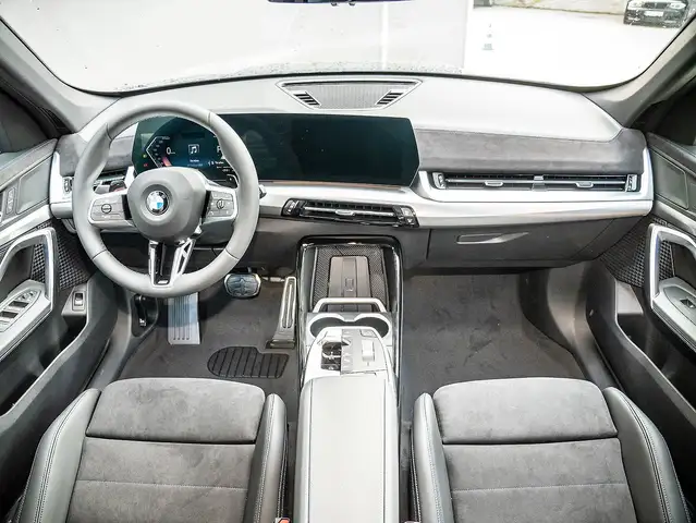 BMW X1 view 5