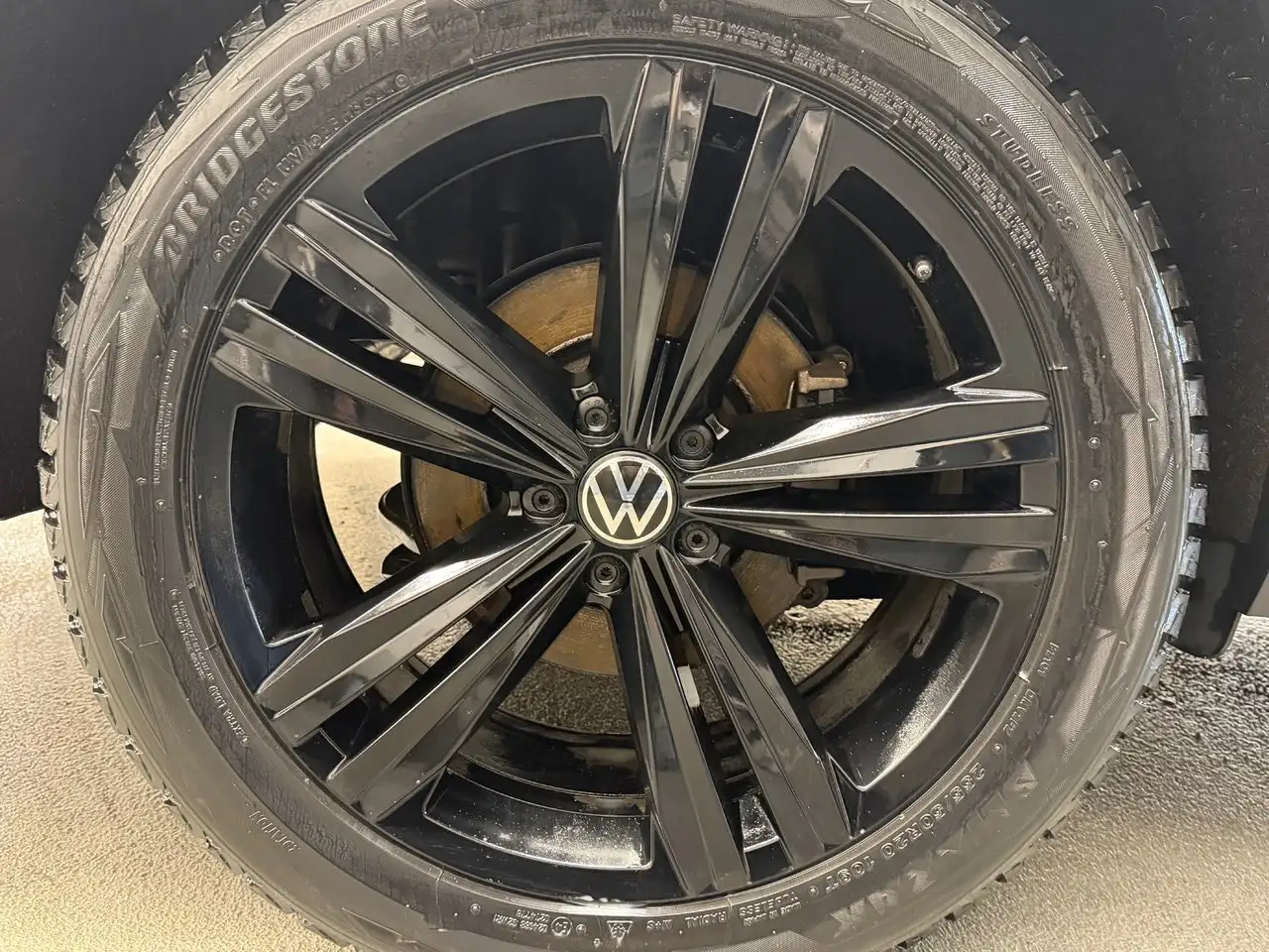 Volkswagen Atlas снимка Volkswagen Atlas