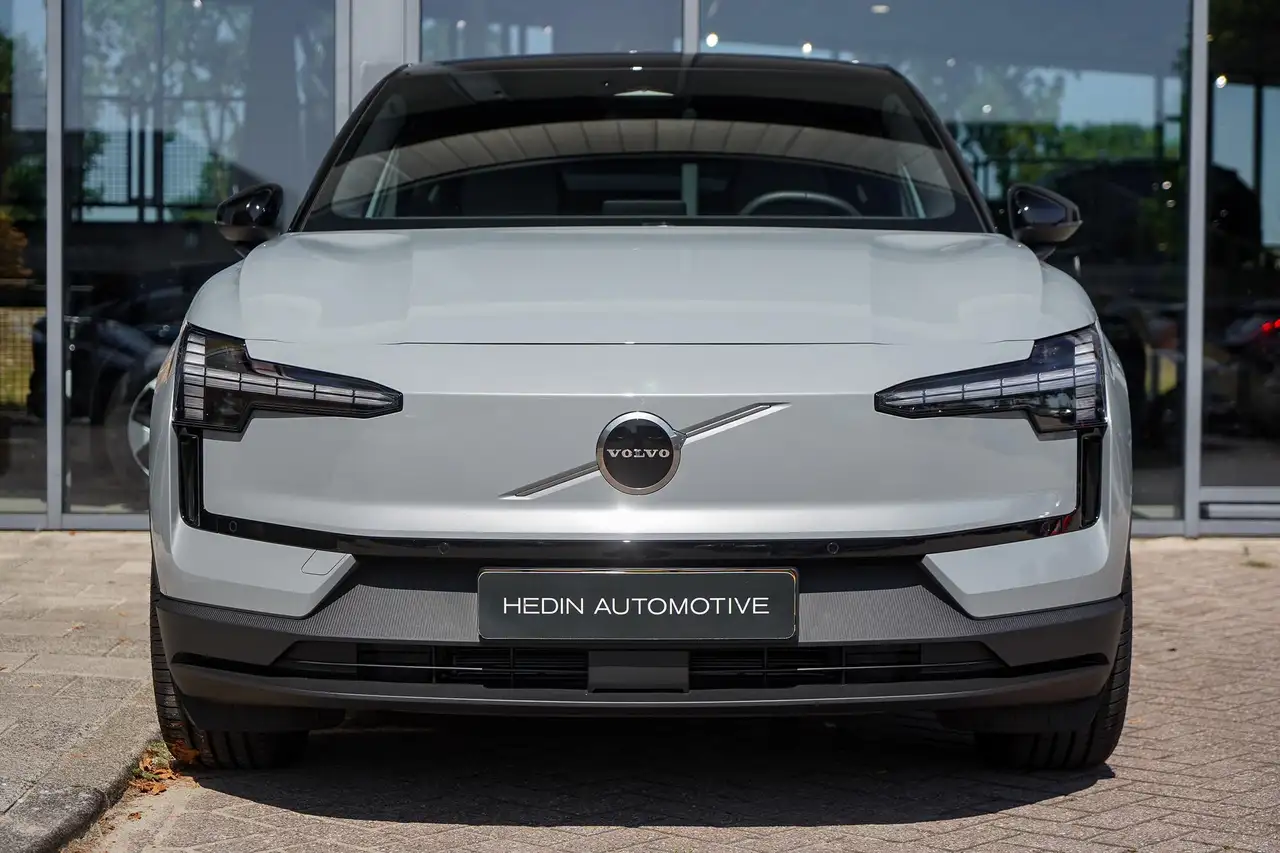 Volvo EX30 2026
