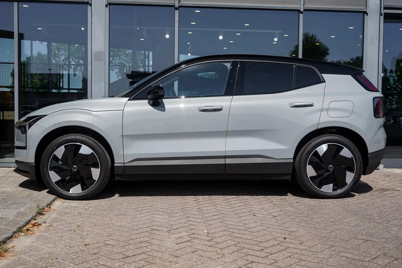 Volvo EX30 2026