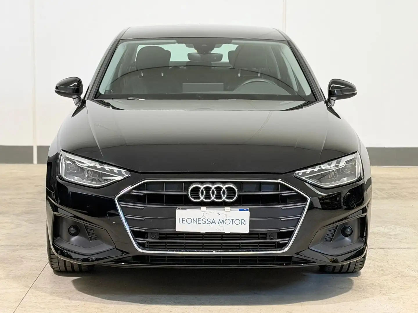 Audi A4 Berlina 35 2.0 tfsi mhev s-tronic *PREZZO REALE* Nero - 2