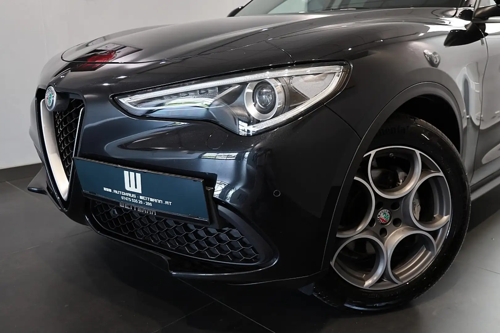 Alfa Romeo Stelvio 2,2 16V 190 AT8 Q4 Magnifica Noir - 2
