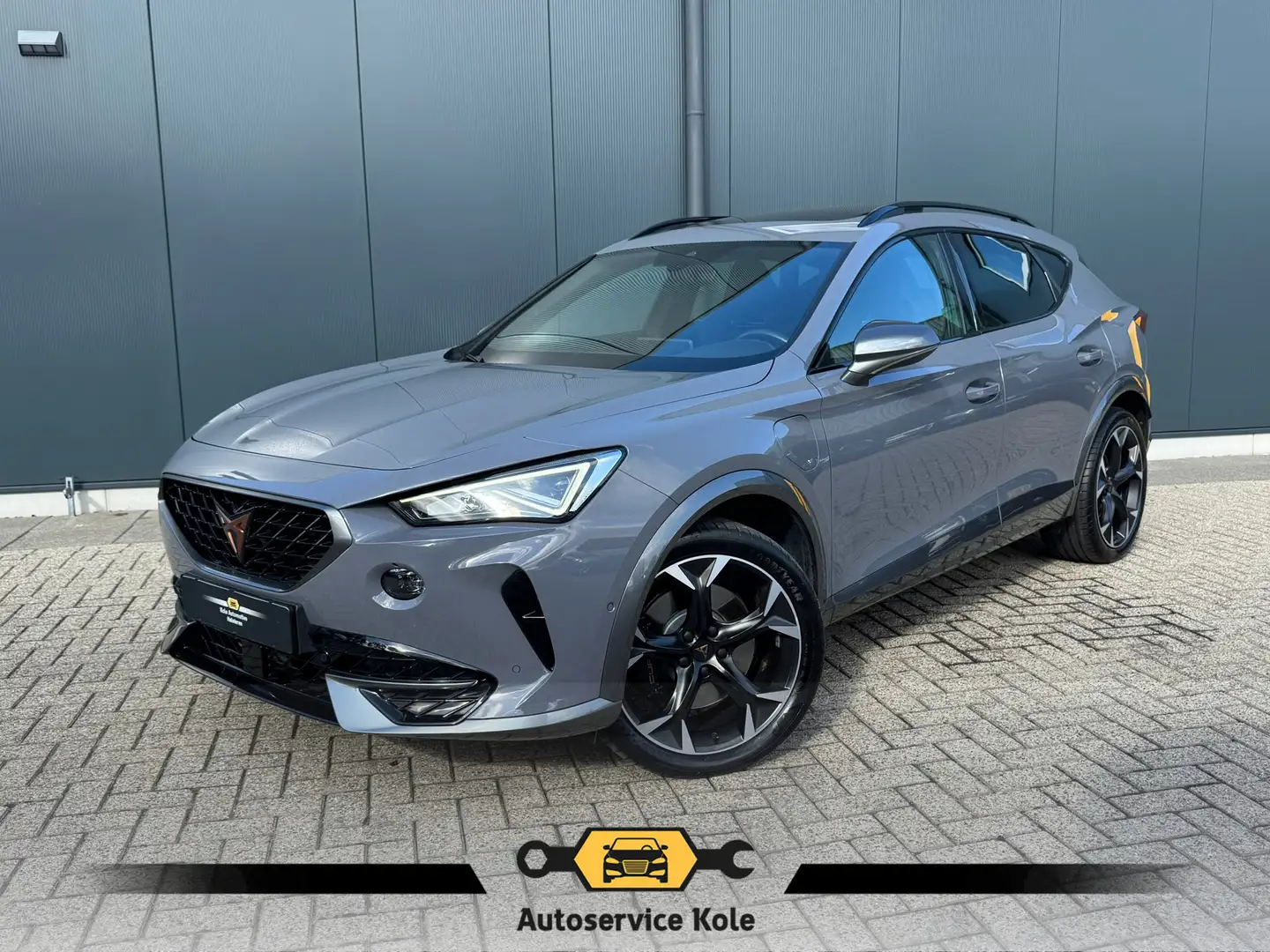 CUPRA Formentor 1.4 e-Hybrid 245pk VZ Performance * Panorama * Led Grau - 1