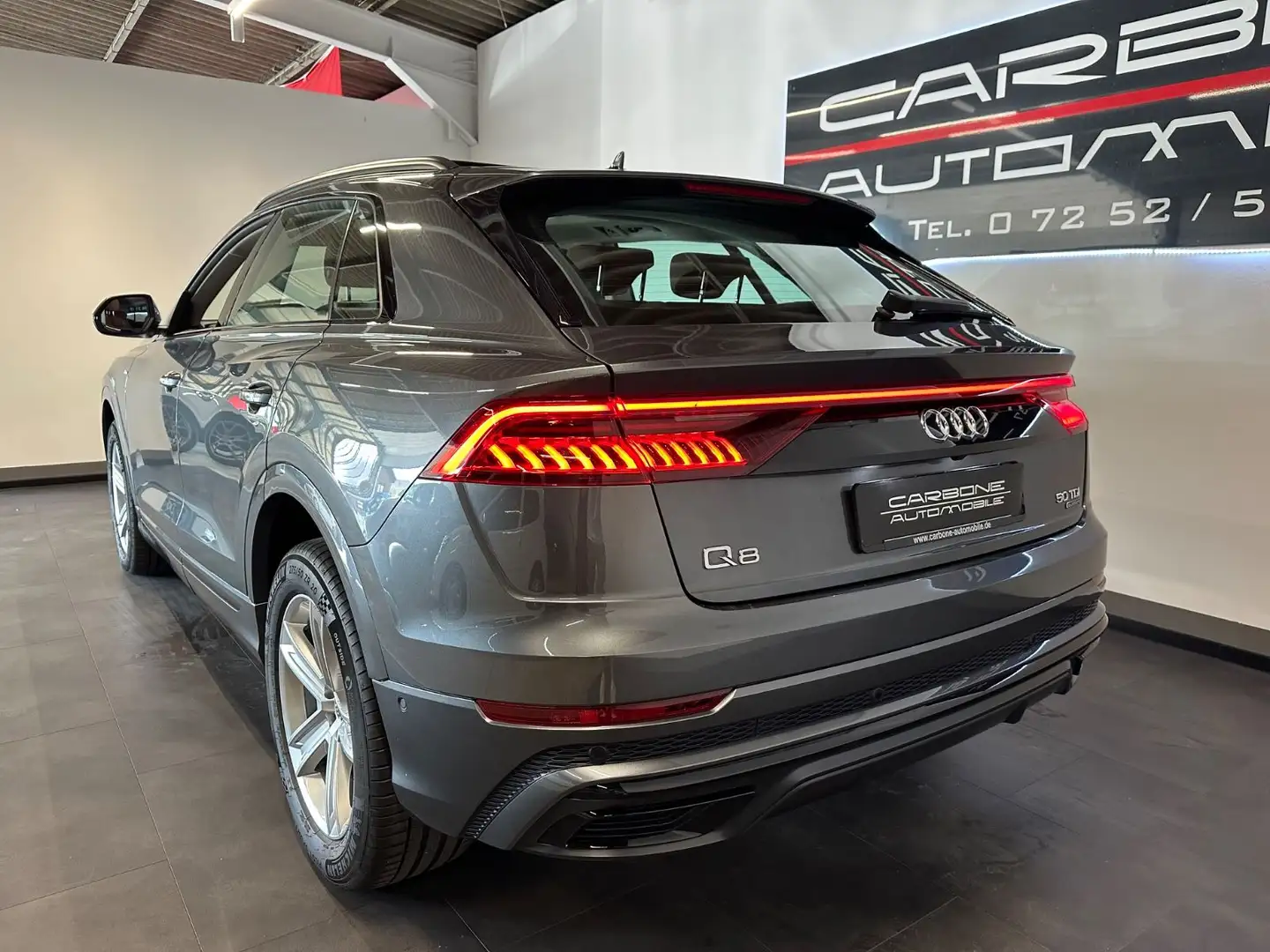 Audi Q8 50 TDI quattro**S-LINE Exterieur+Leder braun* Grau - 2
