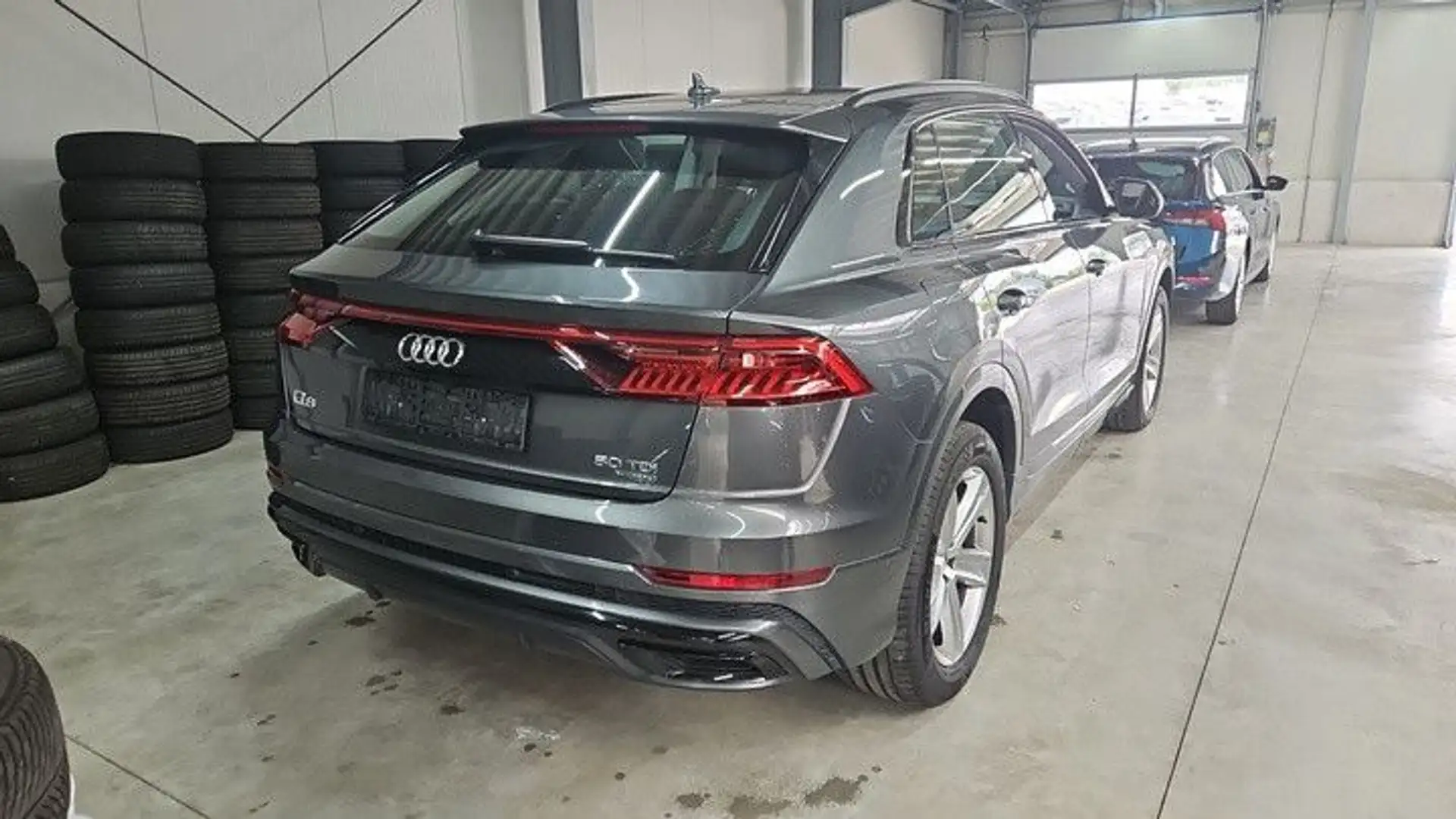 Audi Q8 50 TDI quattro**S-LINE Exterieur+Leder braun* Grigio - 2