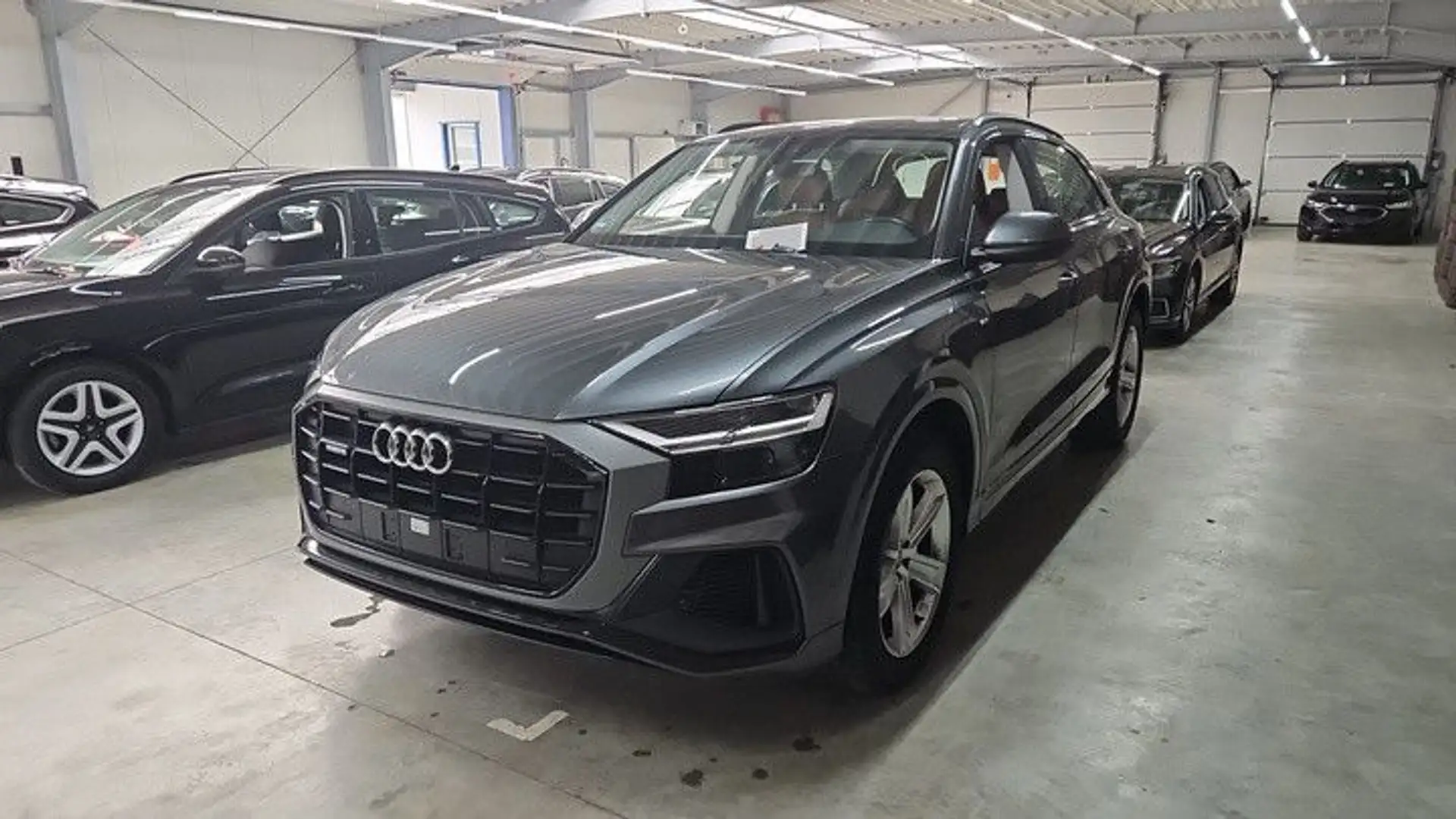 Audi Q8 50 TDI quattro**S-LINE Exterieur+Leder braun* Grigio - 1