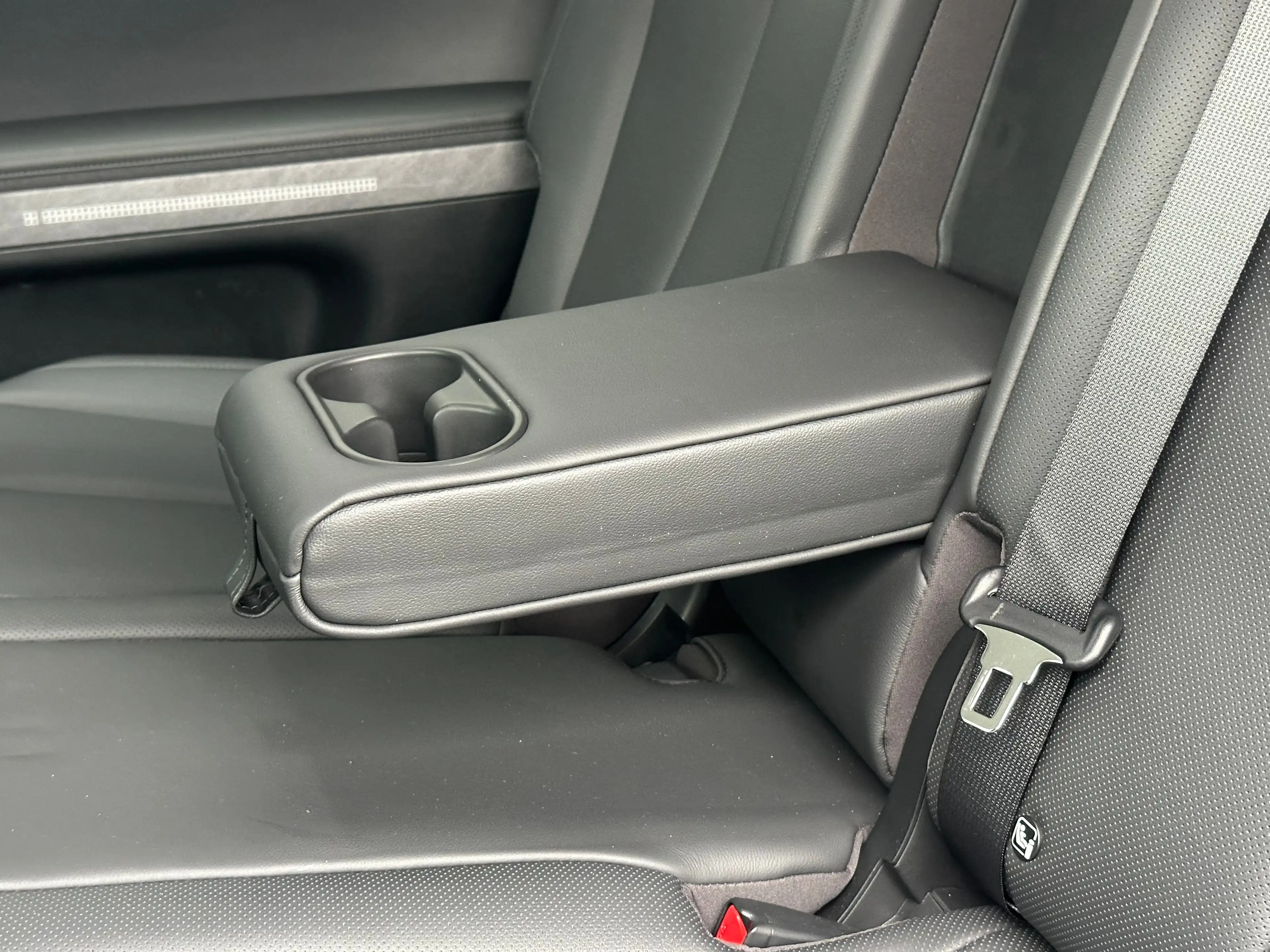 Hyundai IONIQ 5 Connect+ 84 kWh | Afneembare trekhaak. | Anti Blok — photo 6