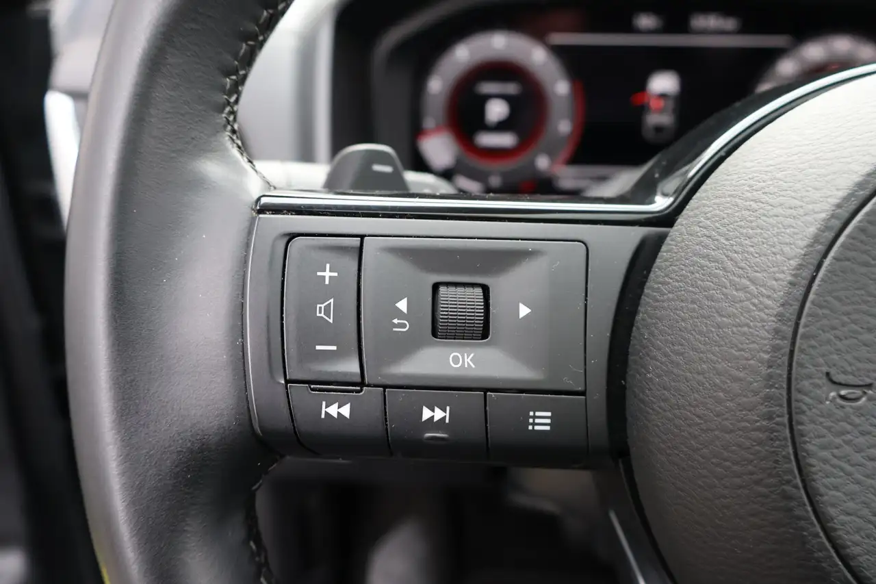 Nissan Qashqai 1.3 MHEV Xtronic N-Connecta 1e Eigenaar | Volledig 17