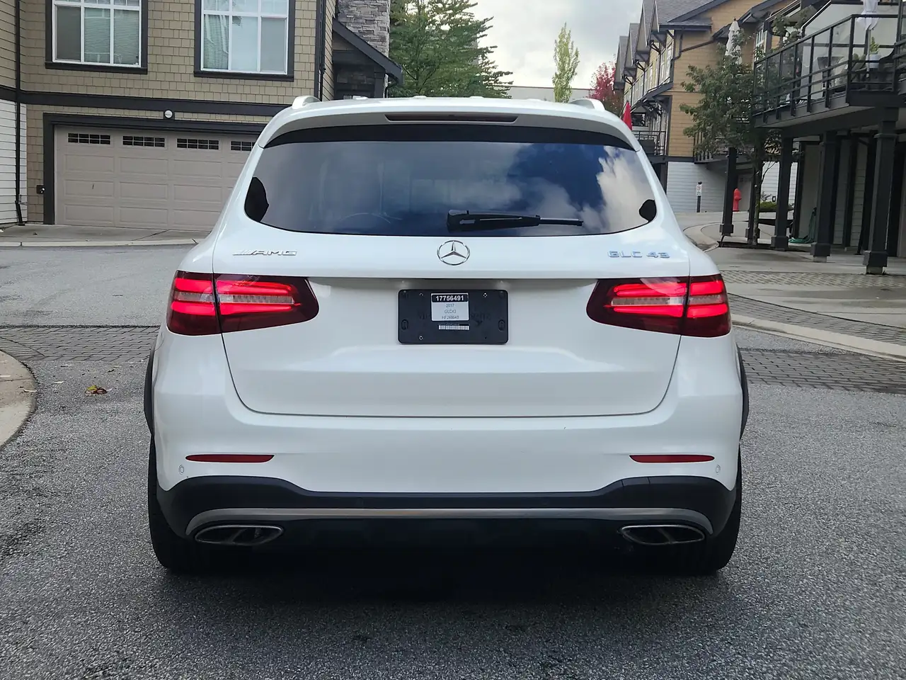 Mercedes-Benz GLC снимка Mercedes-Benz GLC