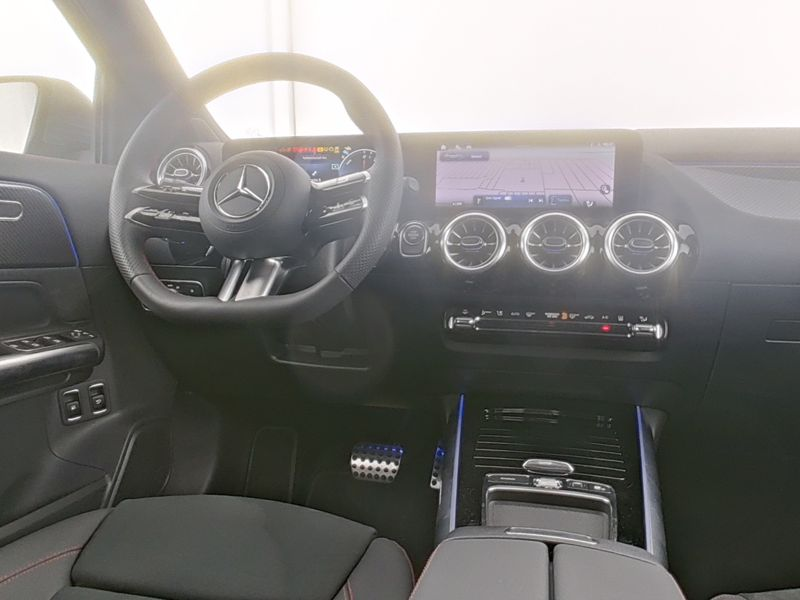 Mercedes-Benz GLA 250 e AMG-Sport/LED/360/Pano/AHK/Distr/Totw — photo 7