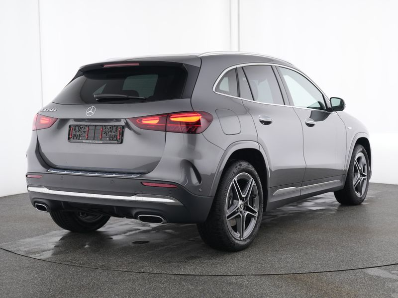 Mercedes-Benz GLA 250 e AMG-Sport/LED/360/Pano/AHK/Distr/Totw — photo 3