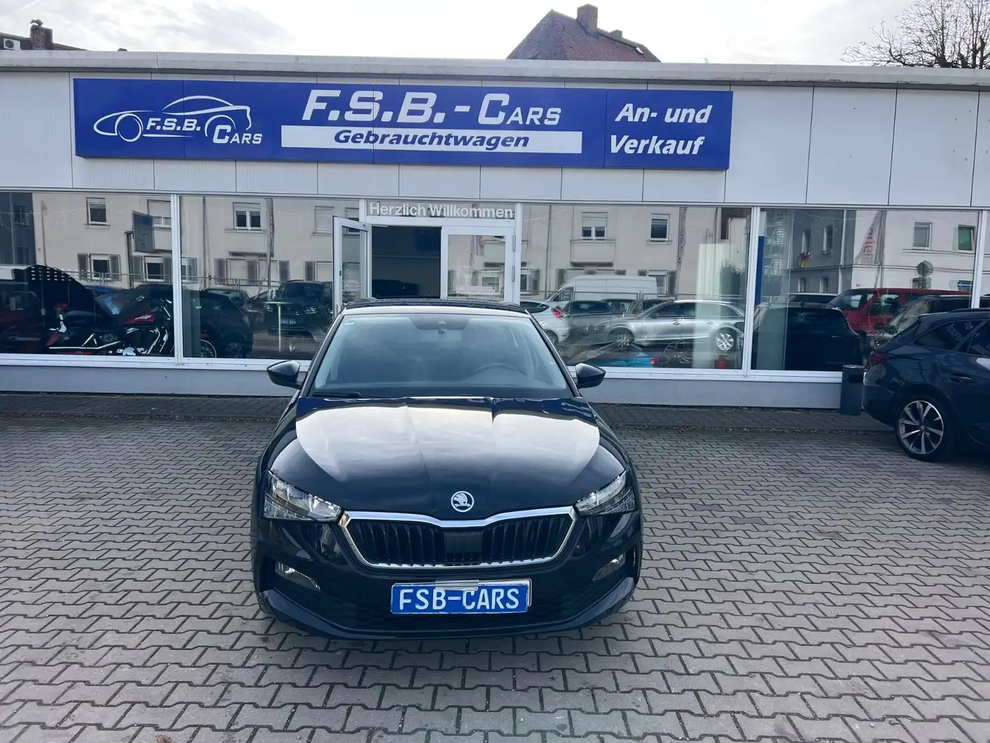 Skoda Scala Ambition Schwarz - 2