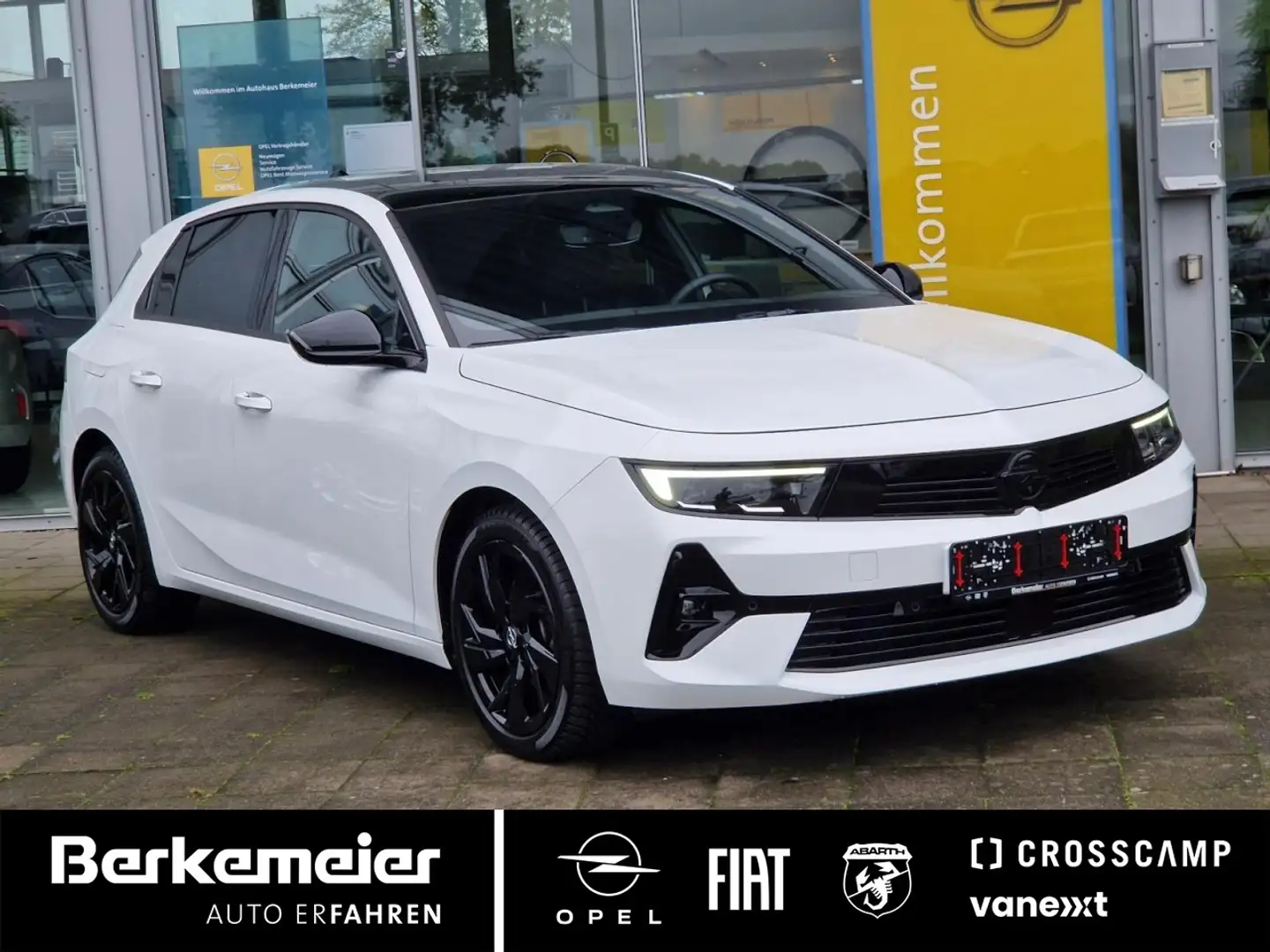 Opel Astra Ultimate Automatik *inkl. Winterräder Weiß - 1