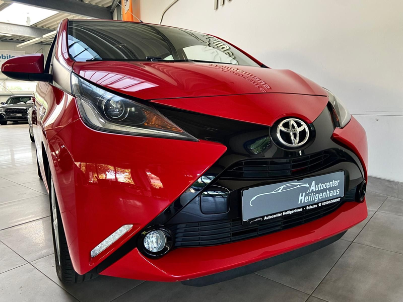 Toyota Aygo AYGO x-play touch Kamera Klima