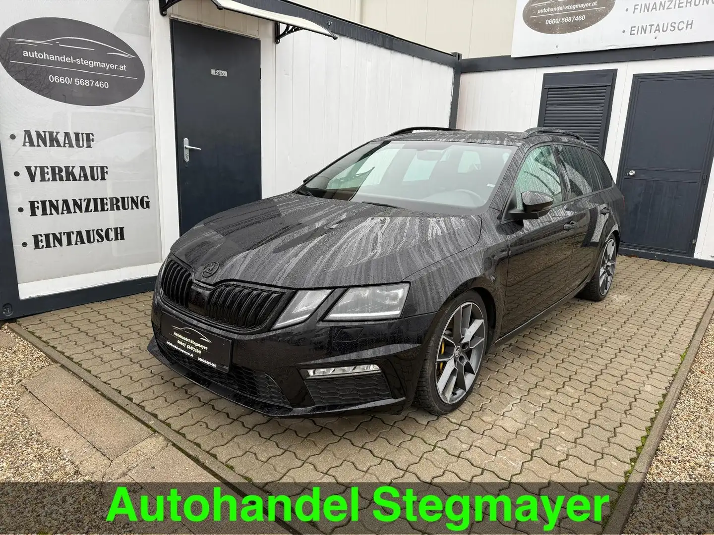 Skoda Octavia RS 245 2.0 TSI DSG Schwarz - 1