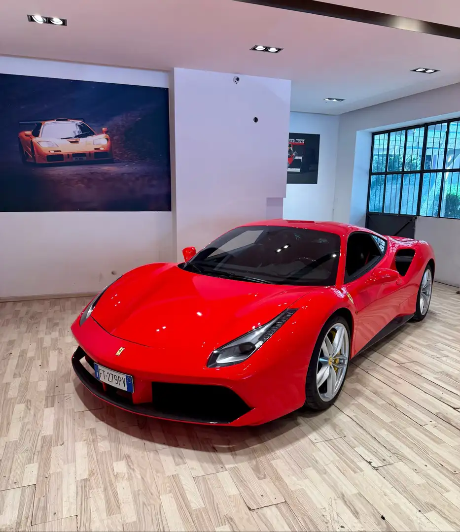 Ferrari 488 GTB - full carbon - 3400 km  - pari al nuovo Rouge - 2