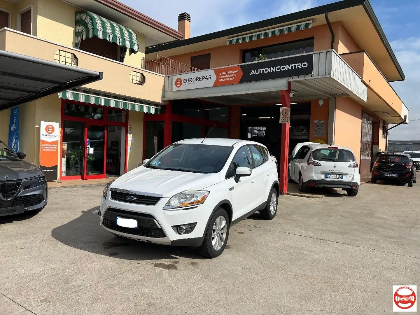Ford Kuga 2.0 tdci Titanium 4wd 136cv Dpf Bianco - 1