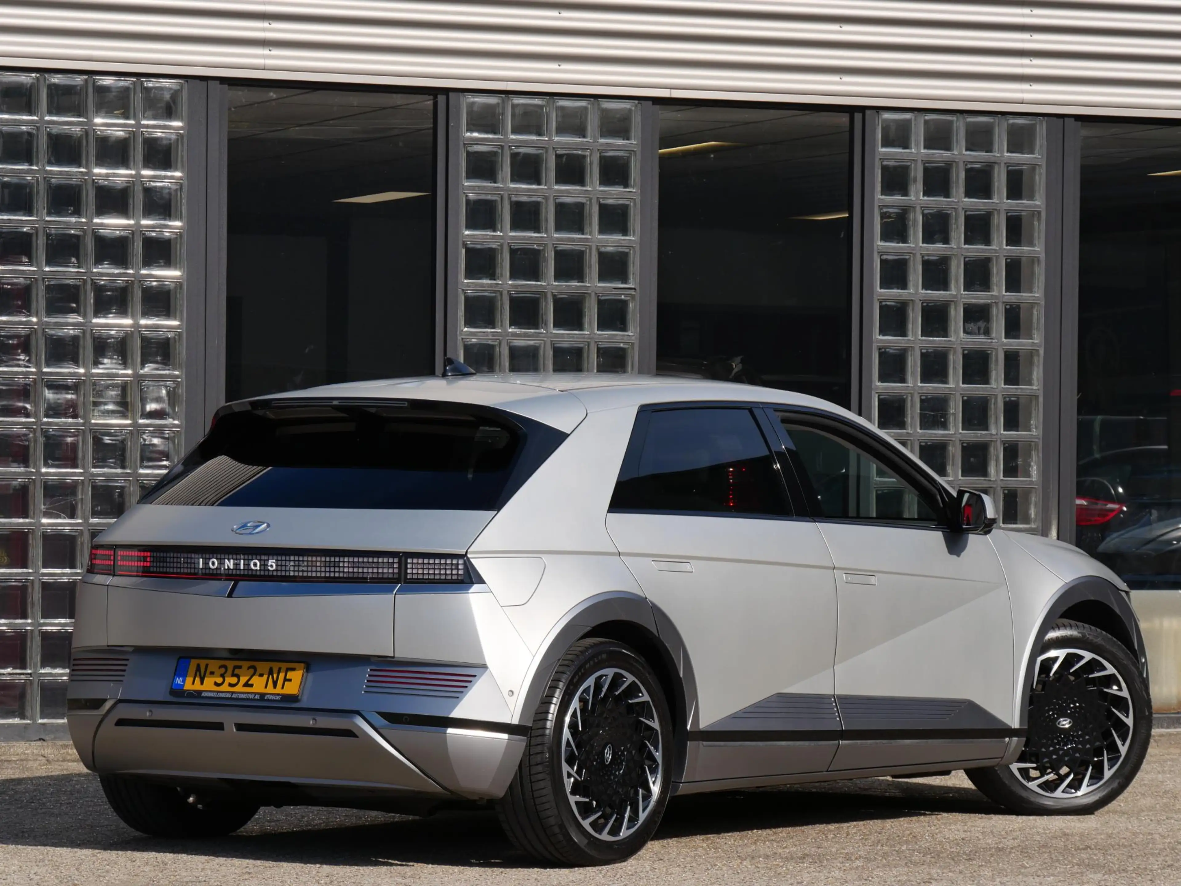 Hyundai IONIQ 5 73kWh LOUNGE/ 360°CAMERA/ ELEKT. STOELEN/ BOSE/ TR — photo 2