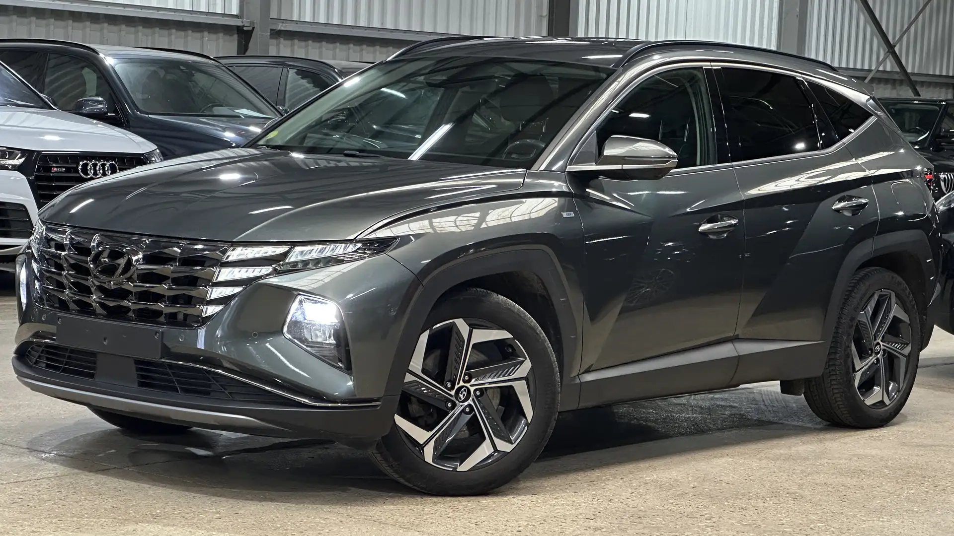 Hyundai TUCSON Tucson 1.6 CRDi MHEV Shine DCT Gris - 1