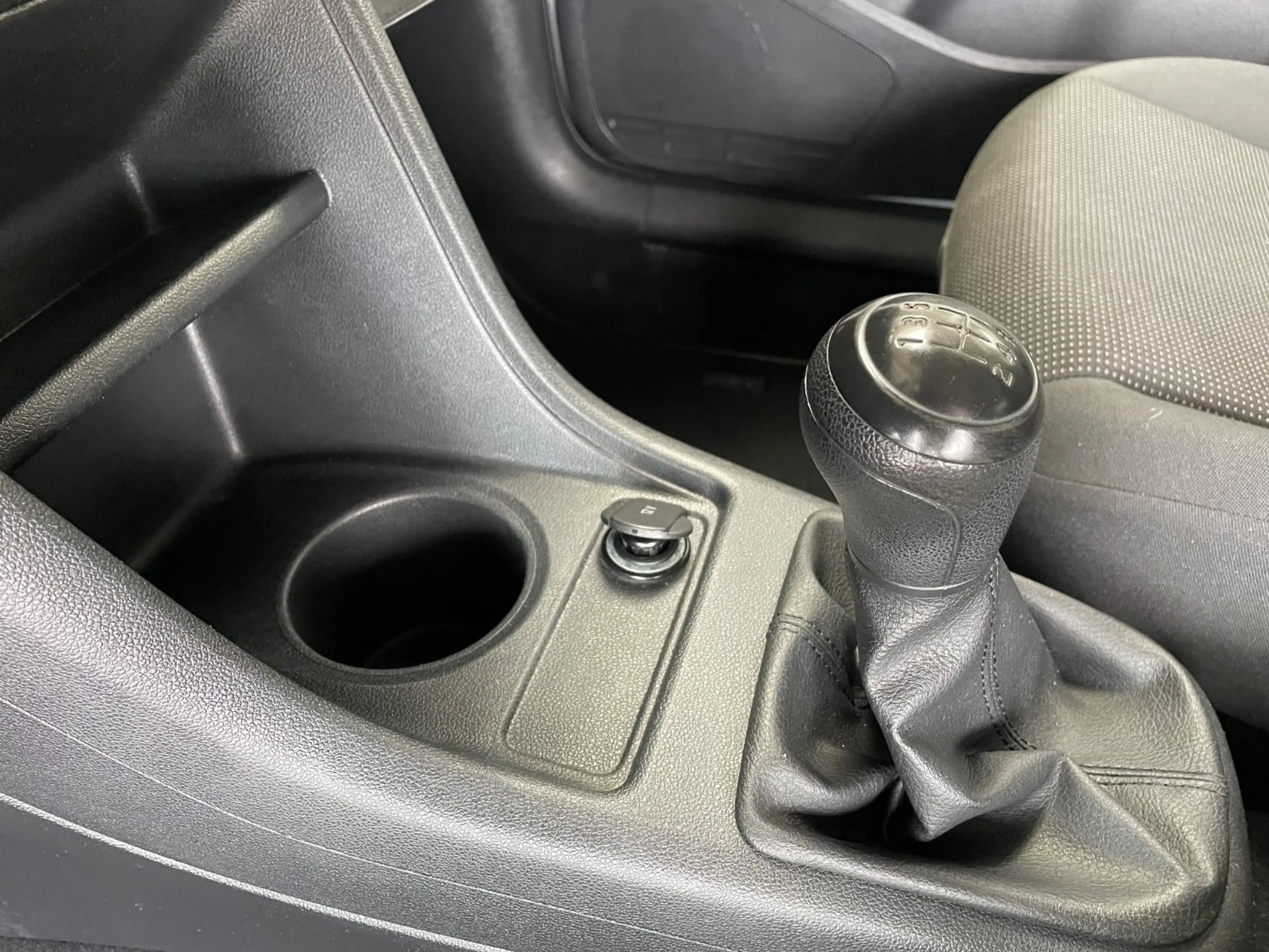 Volkswagen up! Klima ZV Fensterheber Allwetter TÜV NEU — photo 13