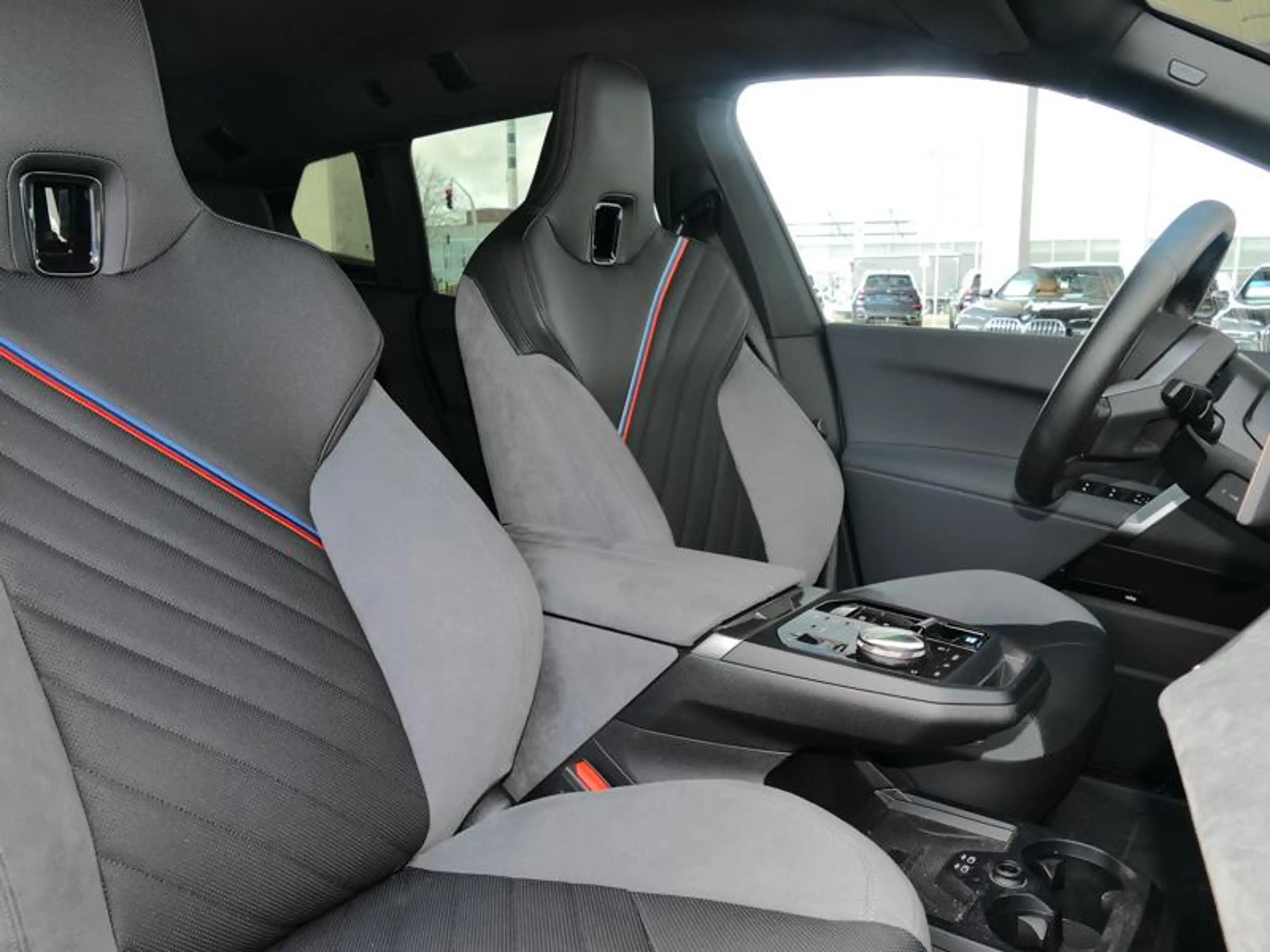 BMW iX xDrive60 M Sport PRO | TOWB | Drive PRO — photo 13