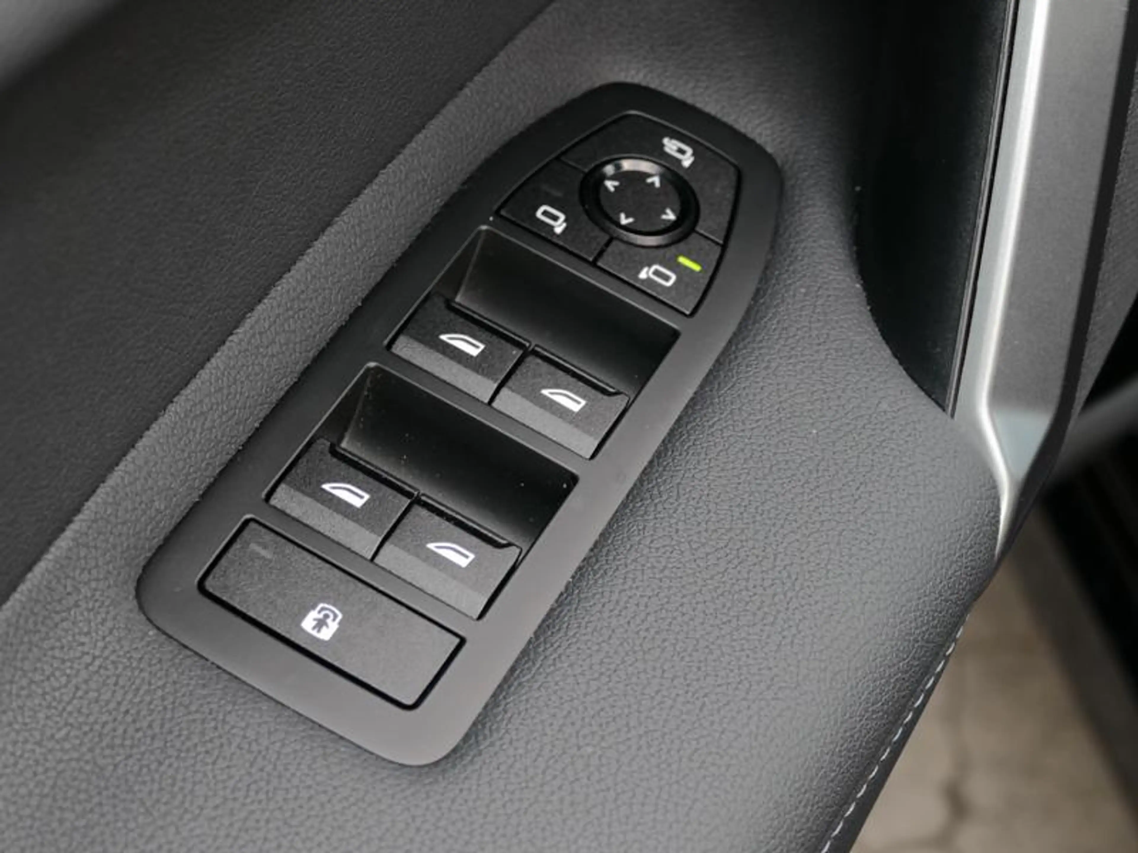 BMW iX xDrive60 M Sport PRO | TOWB | Drive PRO — photo 14