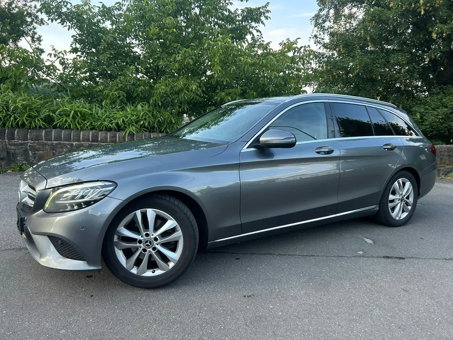 Mercedes-Benz C 200 d T 9G-TRONIC LED/Navi/R-Kamera/AHK/1.Hand Grijs - 1