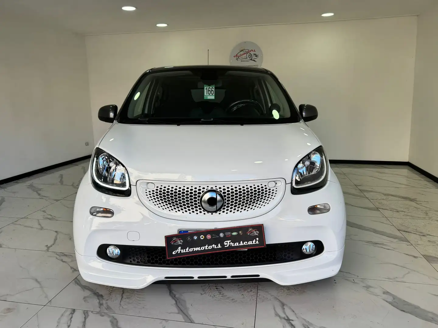 smart forFour 0.9 t Brabus Style 90cv -AUTOM-LED-2018 Bianco - 2