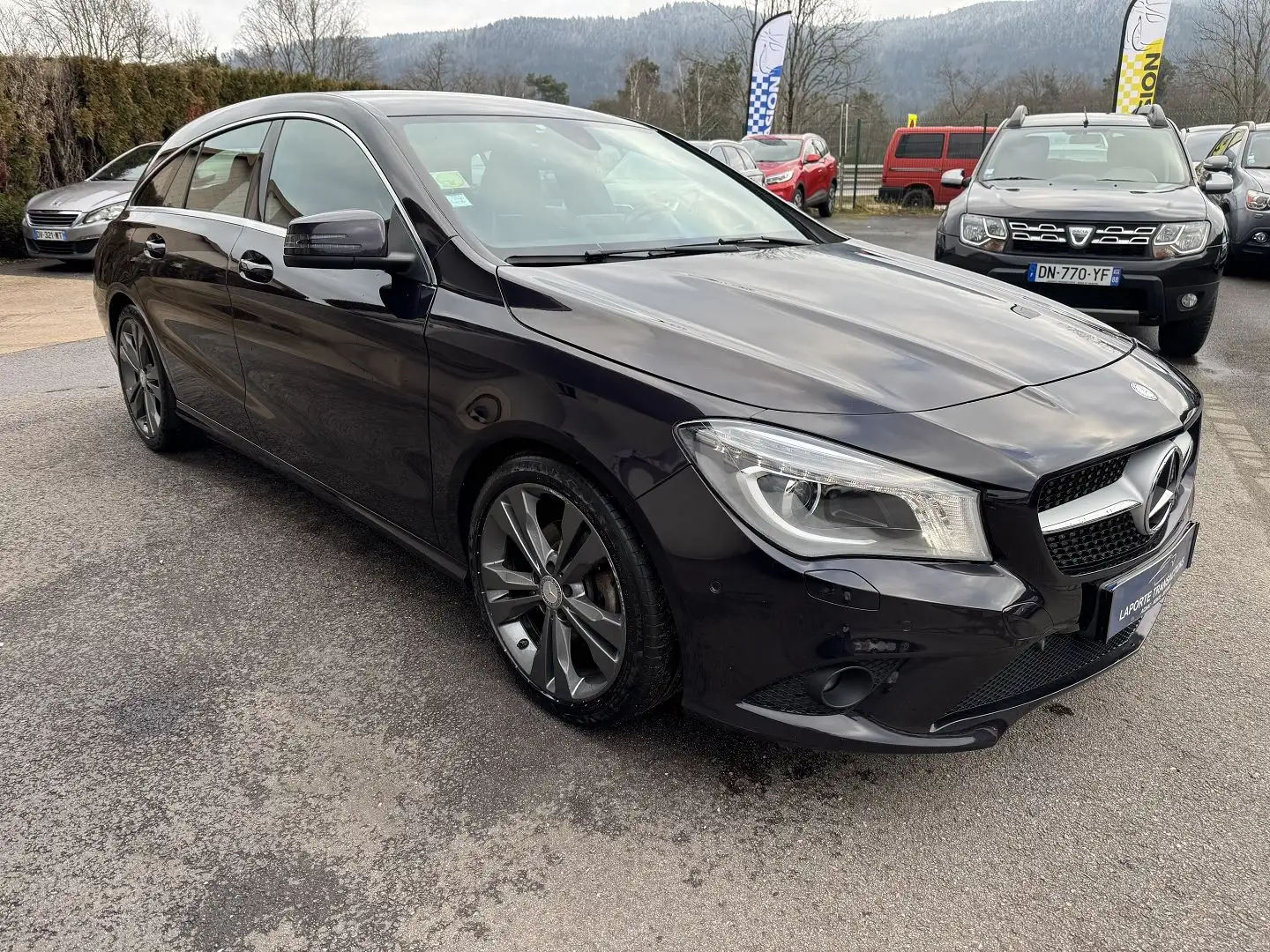 Mercedes-Benz CLA 200 200 D FASCINATION Noir - 2