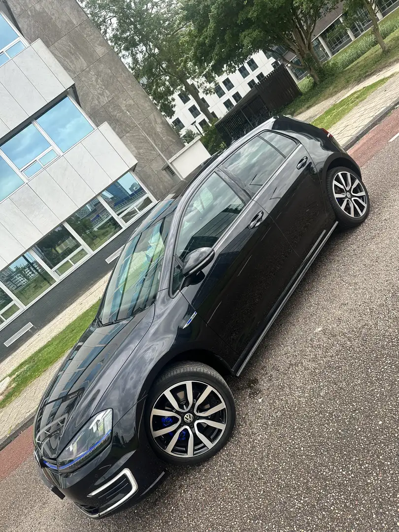 Volkswagen Golf 1.4 TSI GTE PHEV 204PK Pano Zwart - 2