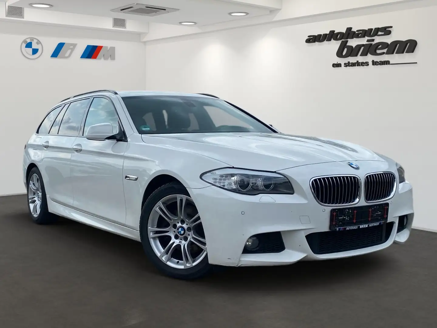 BMW 520 d  Touring, MOTORSCHADEN, NUR GEWEREBE/EXPORT Білий - 2