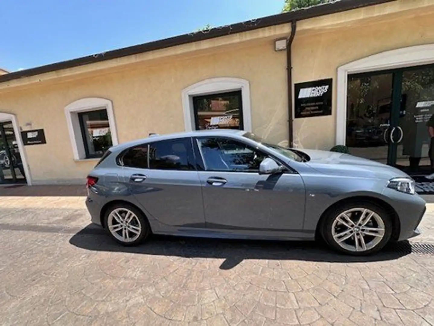 BMW 118 Serie 1 F40 118d Msport auto Gris - 2