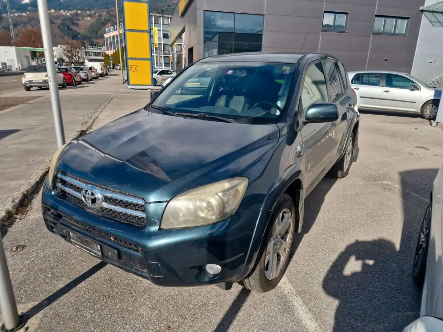 Toyota RAV 4 4 2.2 D4D CP Grün - 1
