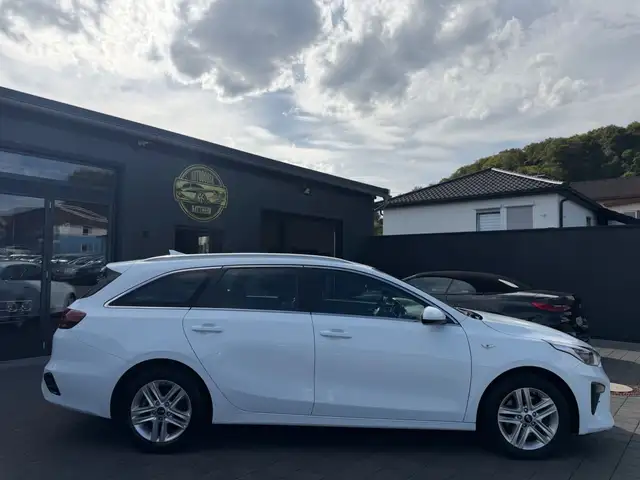 Kia Ceed view 7