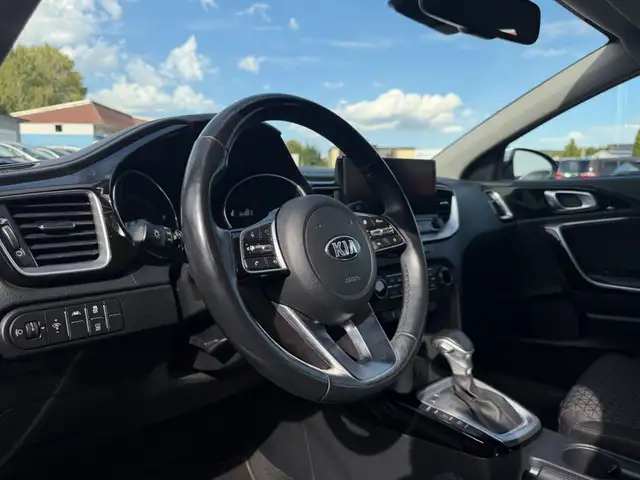 Kia Ceed view 10