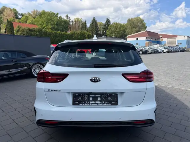 Kia Ceed view 6