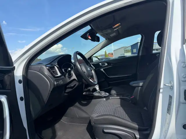 Kia Ceed view 8