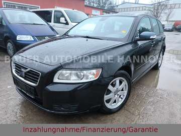 Kombi 2.0 D Kinetic/Automatik/Tüv 07.27/AHK