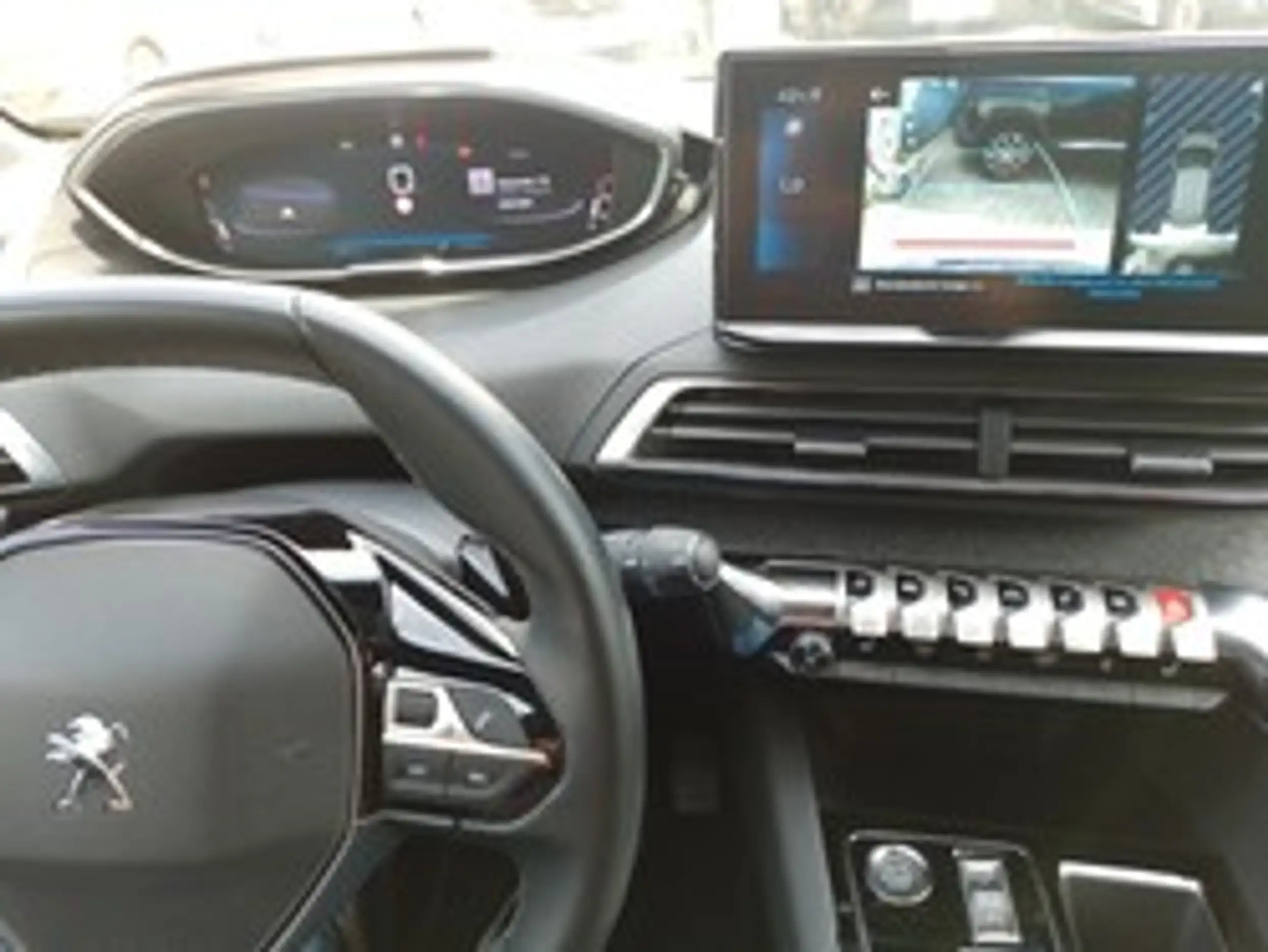 Peugeot 3008 (07.2016->) Hybrid 136 Allure Pack — photo 12