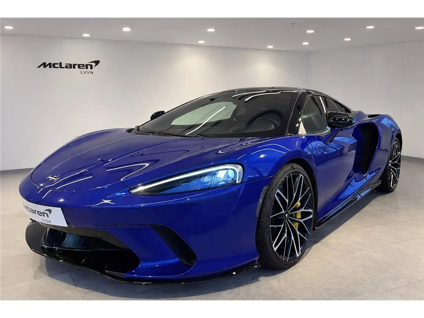 McLaren GT GT V8 4.0 620 CH Blau - 1