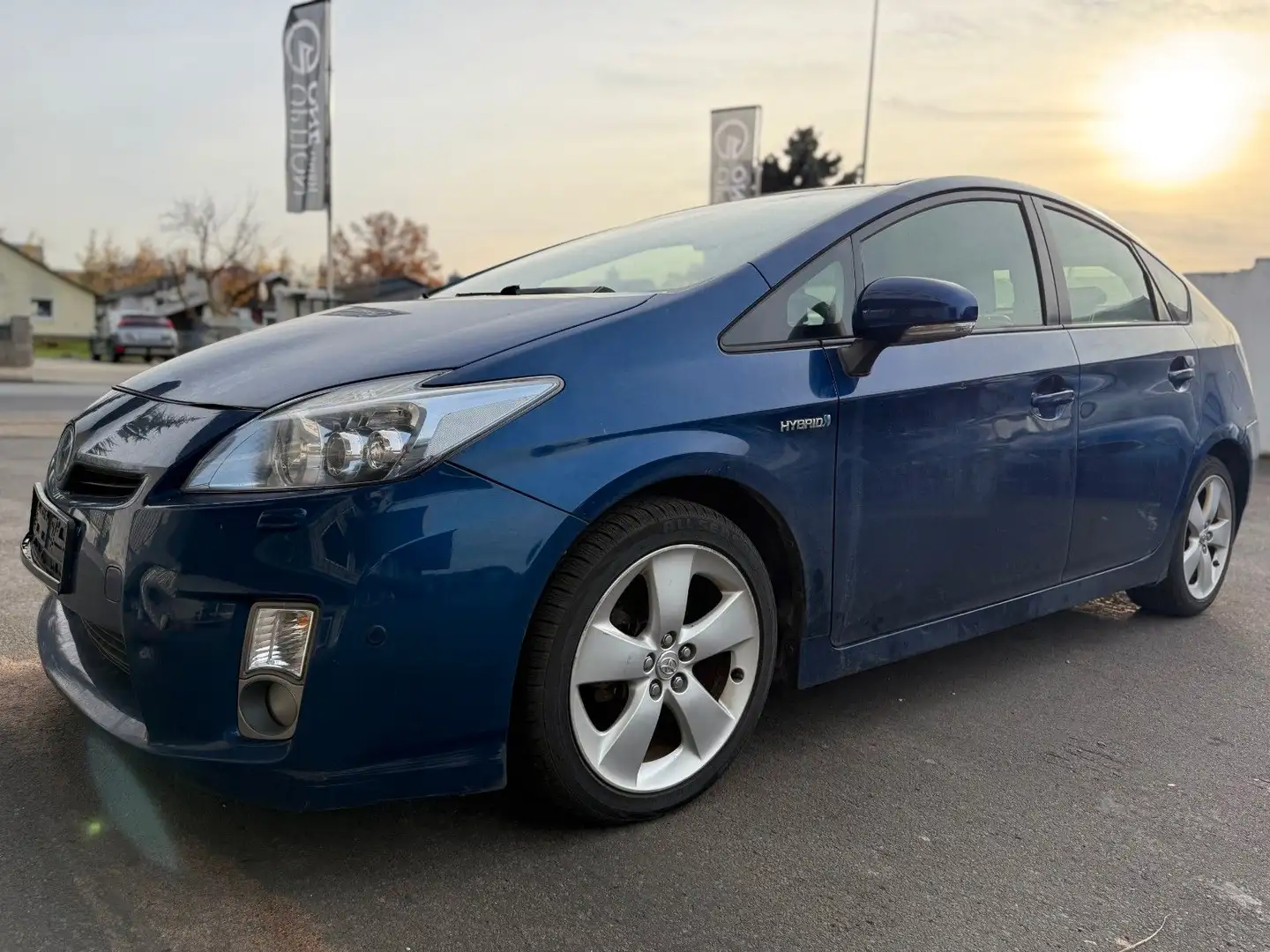 Toyota Prius Blau - 1