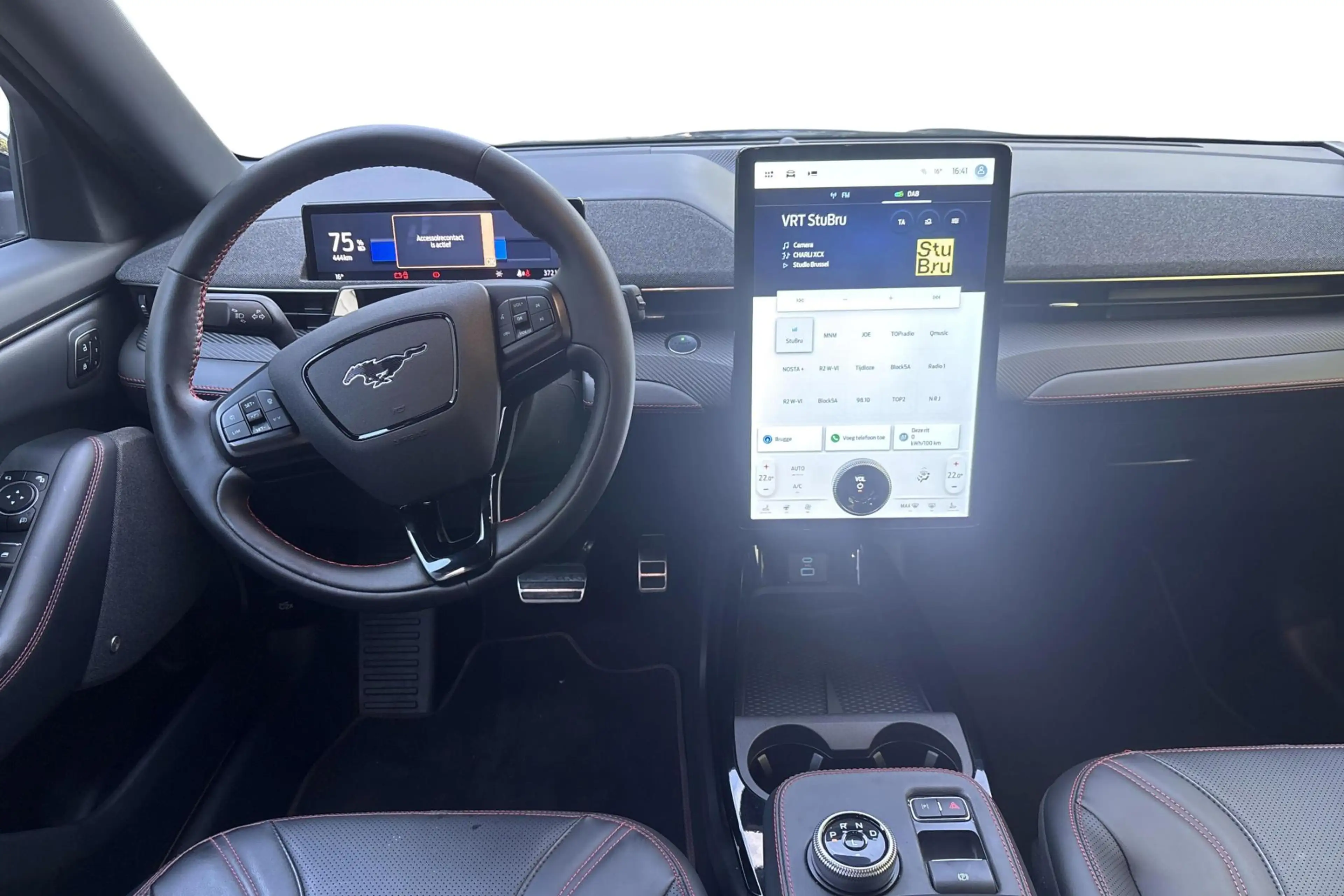Ford Mustang Mach-E 91kWh 216kW Extended Range Premium RWD — photo 12