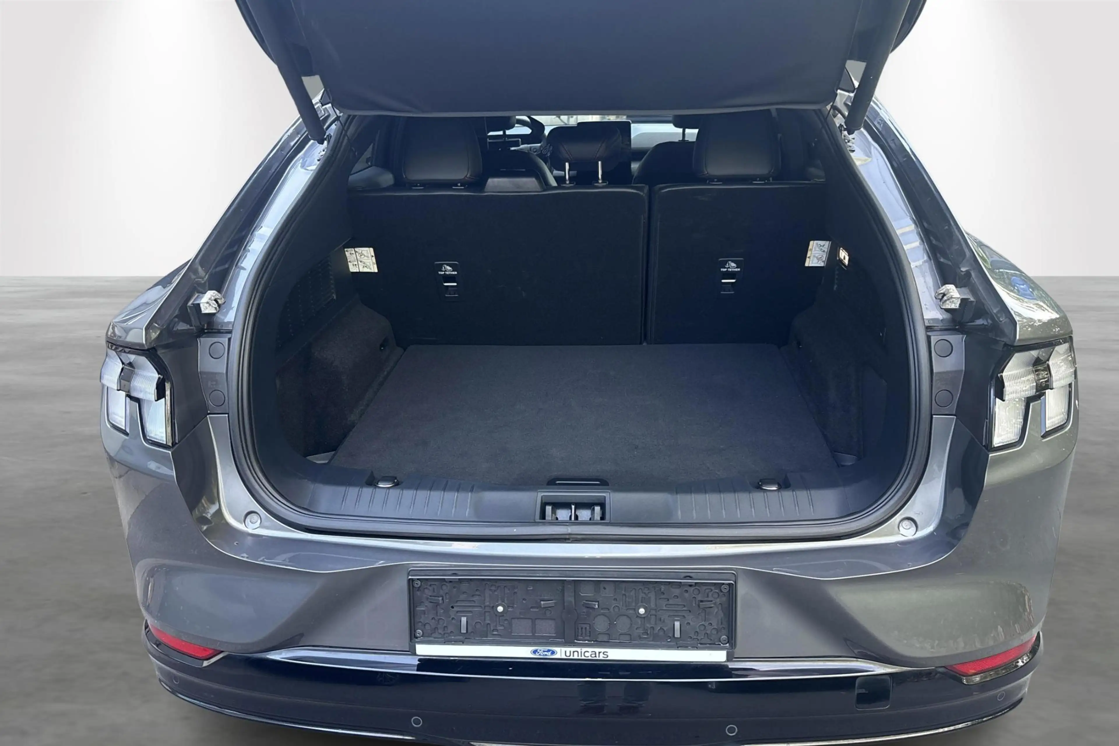 Ford Mustang Mach-E 91kWh 216kW Extended Range Premium RWD — photo 10