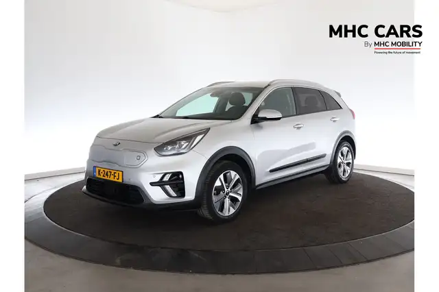 Kia e-Niro ExecutiveLine 64 kWh | Trekhaak | Leder | Camera |