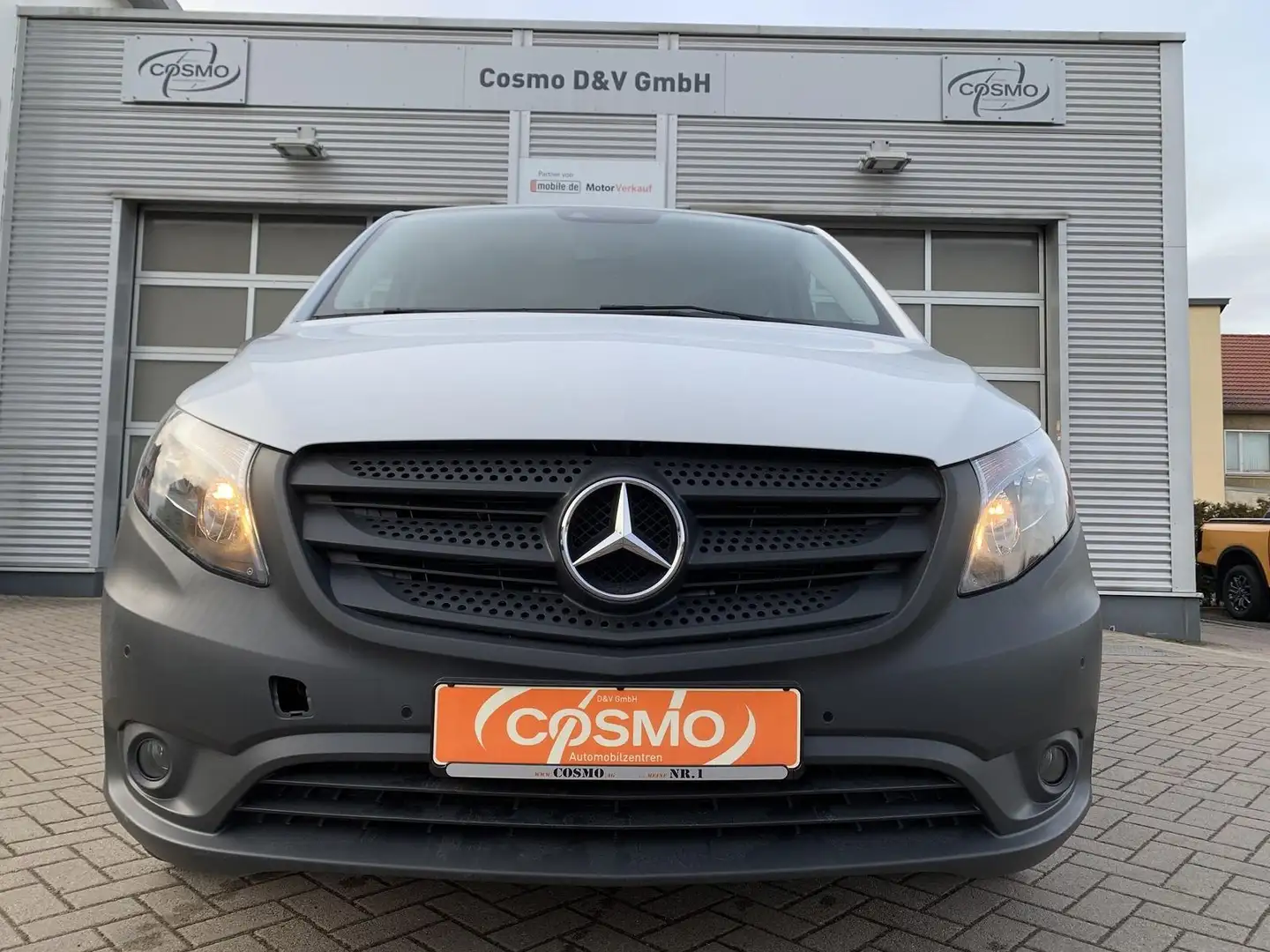 Mercedes-Benz Vito Tourer Pro extralang Klima+Navi+3,2t+Kamera Blanco - 2